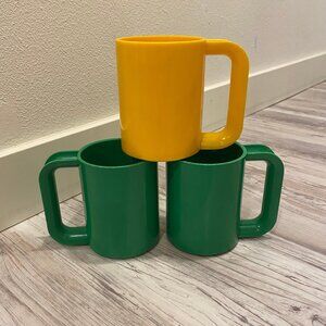 Hellerware Stackable Mugs - Set of 3 - 12oz Green & Yellow Melamine Cups - VTG